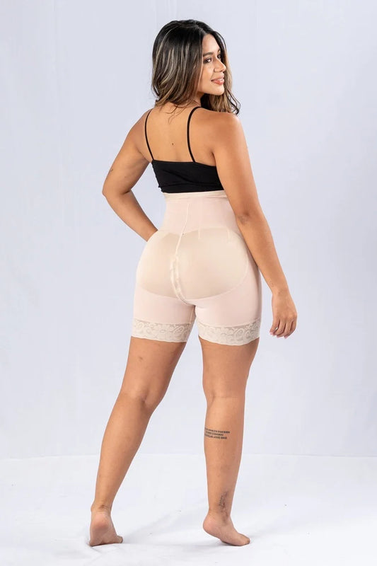 Short con Broche Tiro Alto - Cautivadoras