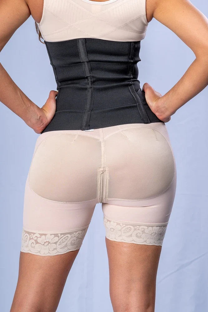 Cinturilla de Avispa - Cautivadoras