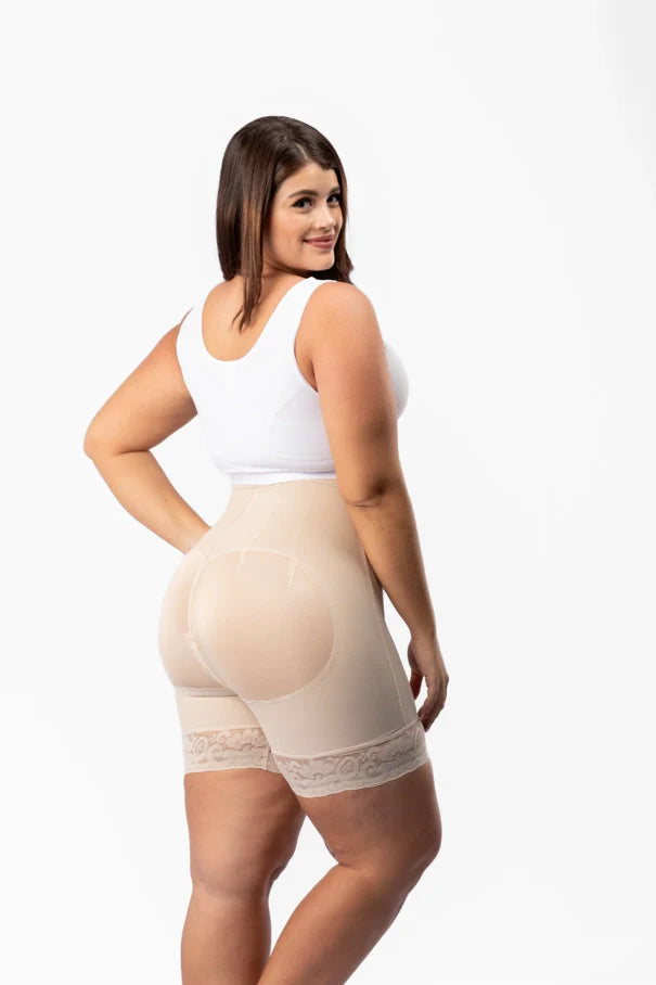 Short con Broche Tiro Alto - Cautivadoras