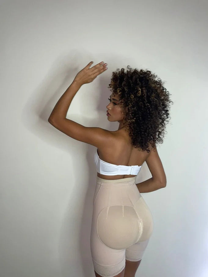 Short con Broche Tiro Alto - Cautivadoras